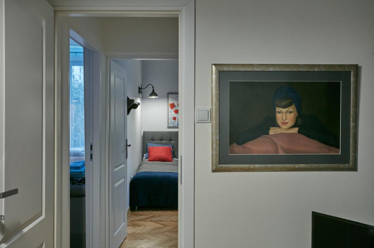 Stylish In - Old Town Apartment *